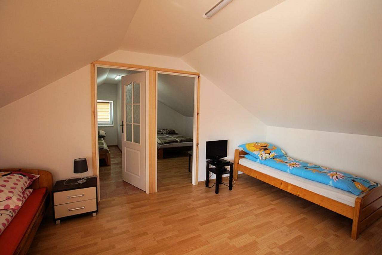 Apartamento Agroturystka Na Polanie Swieta Katarzyna  Exterior foto