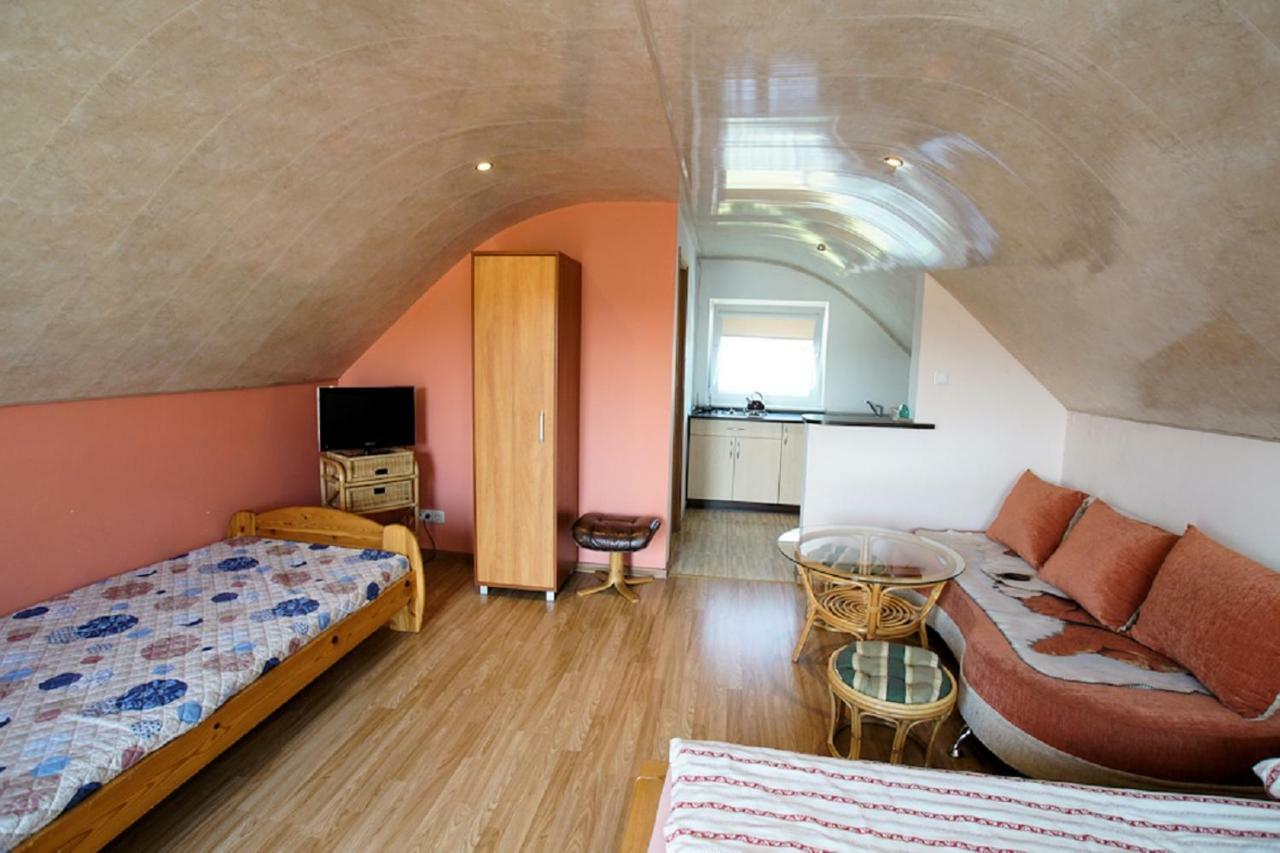 Apartamento Agroturystka Na Polanie Swieta Katarzyna  Exterior foto