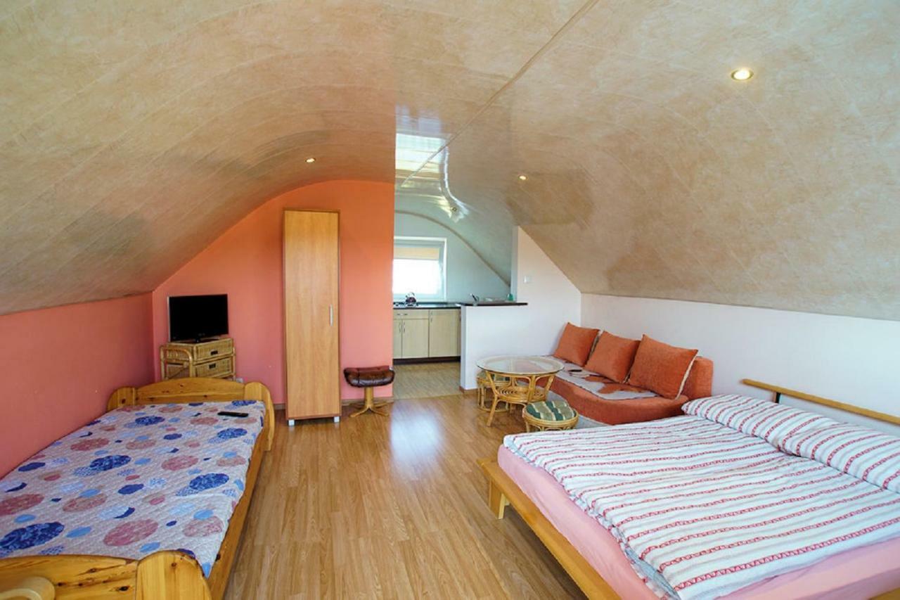 Apartamento Agroturystka Na Polanie Swieta Katarzyna  Exterior foto